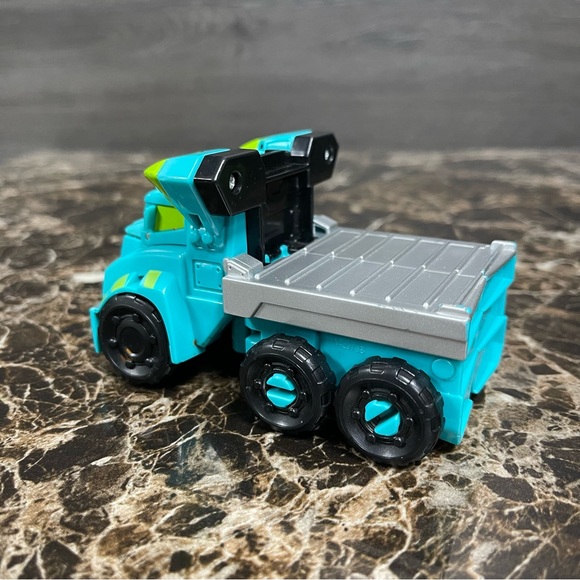 Transformers Playskool Heroes Rescue Bots Academy Hoist Converting Toy Robot - Picture 6 of 12